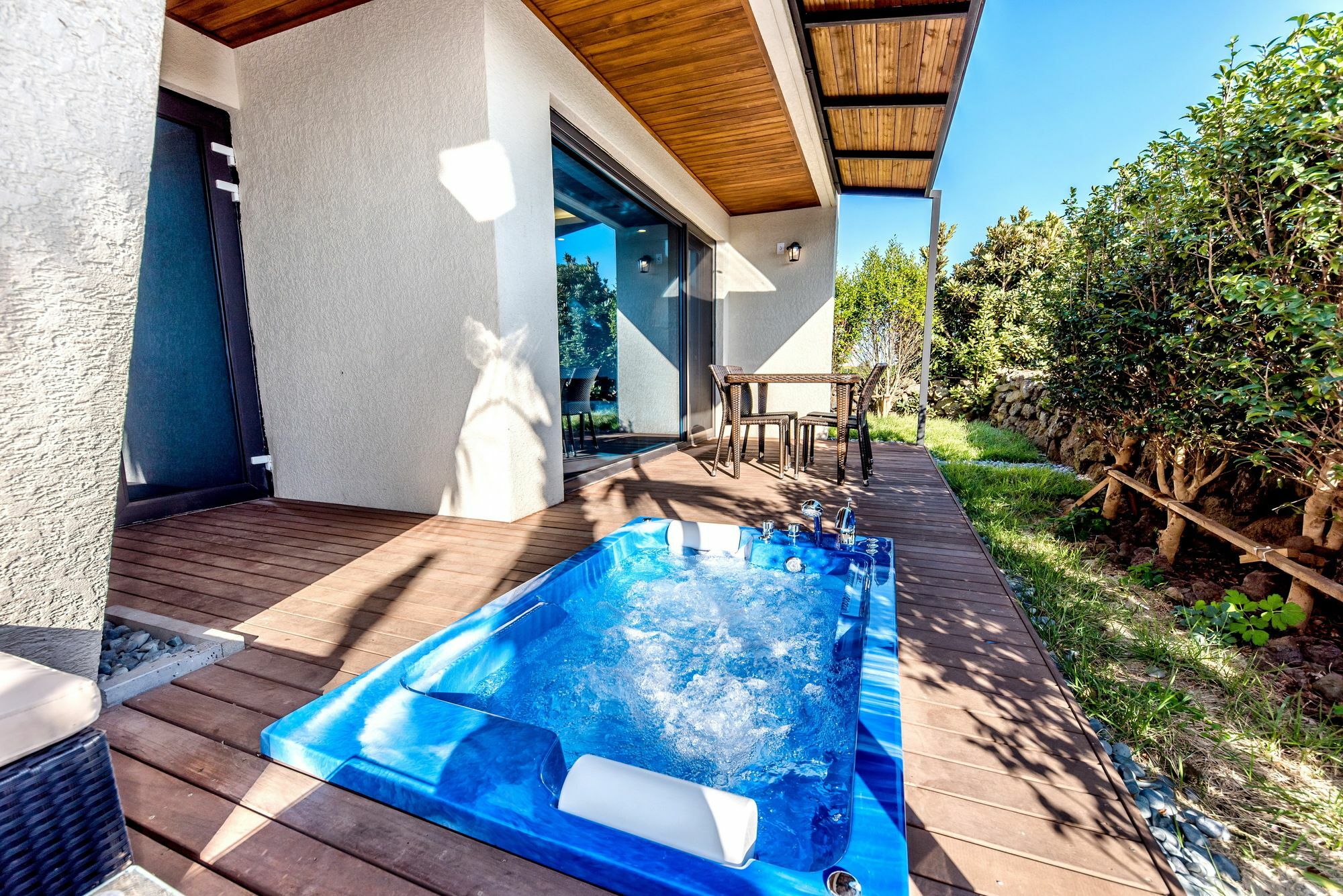 Arts Spa&Poolvilla Csedzsu Kültér fotó